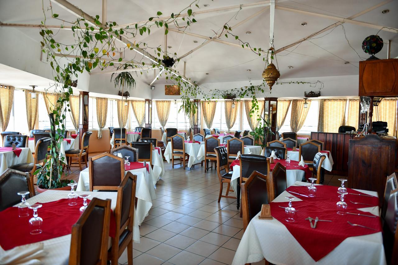 Anjary Hotel Антананаріву Екстер'єр фото
